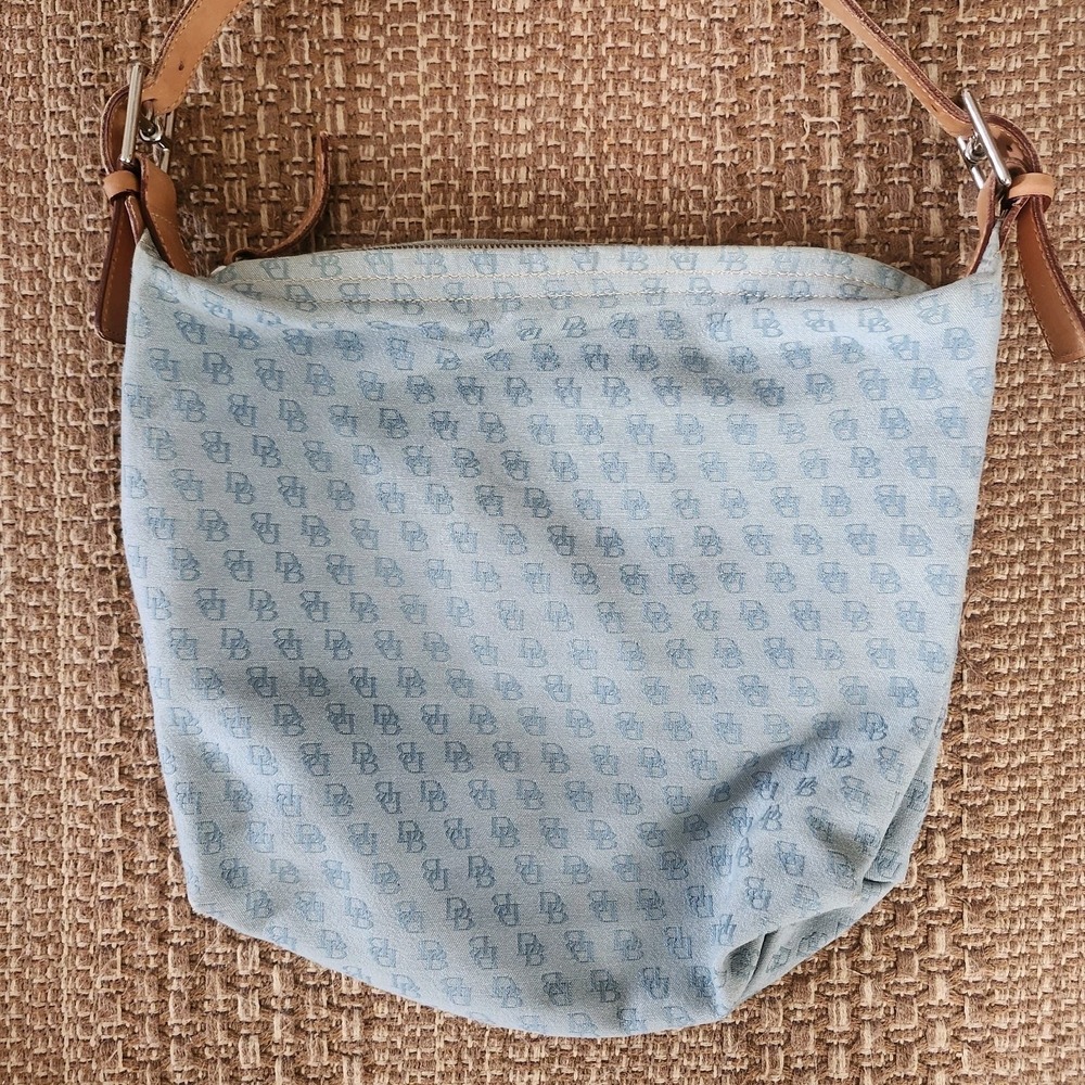 Vintage Y2K Blue Zip Dooney & Bourke Canvas Hobo Bag Purse Tan Leather Strap - Picture 2 of 6